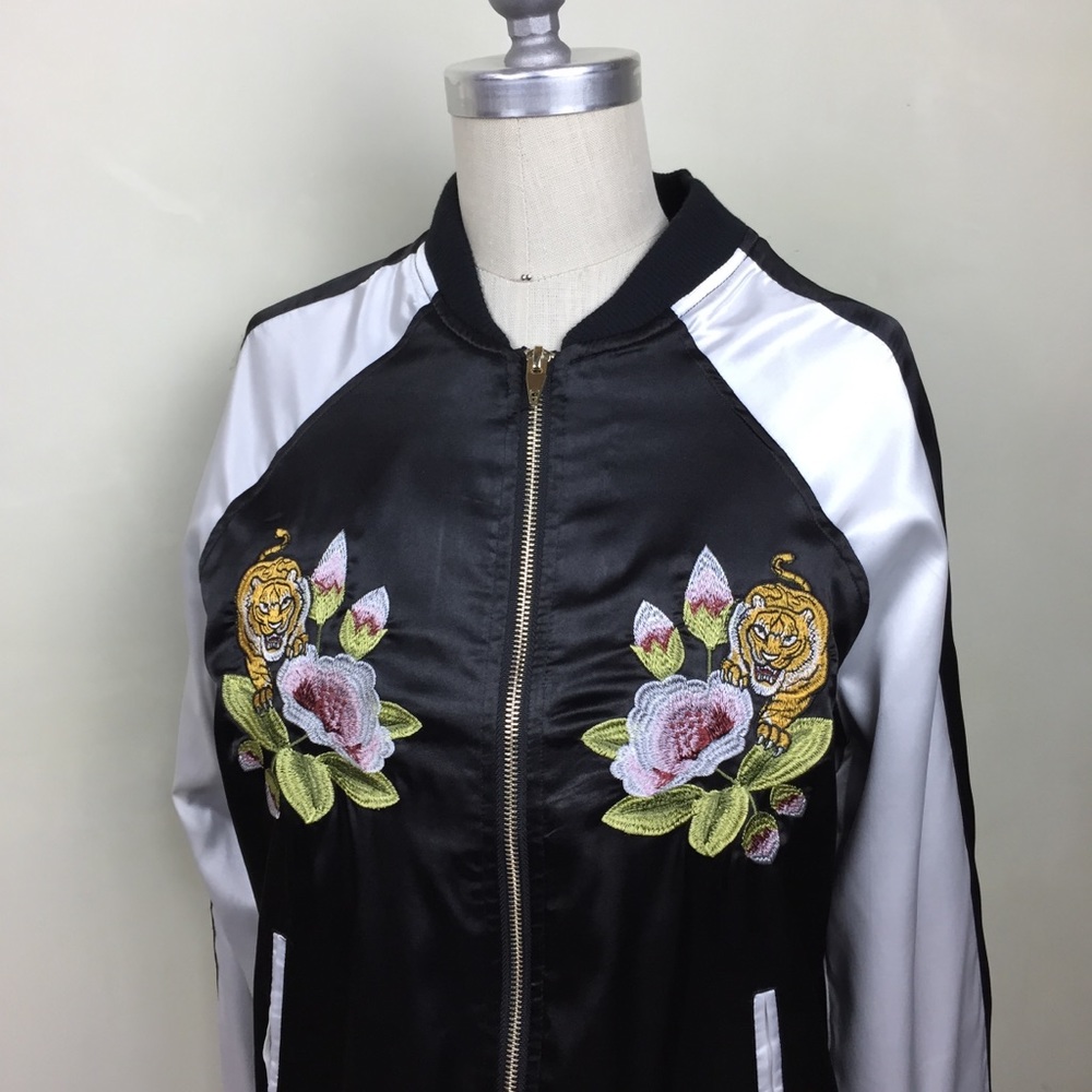 Brandon Thomas Bomber Jacket Sz Large